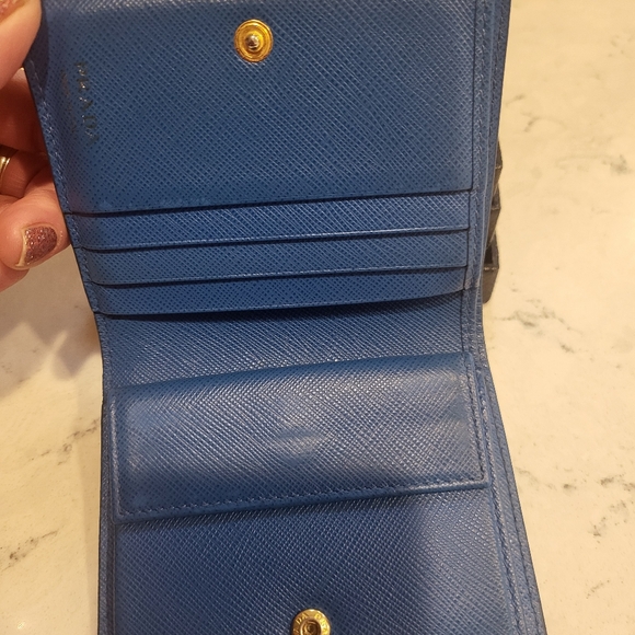 Prada small wallet - Picture 9 of 11